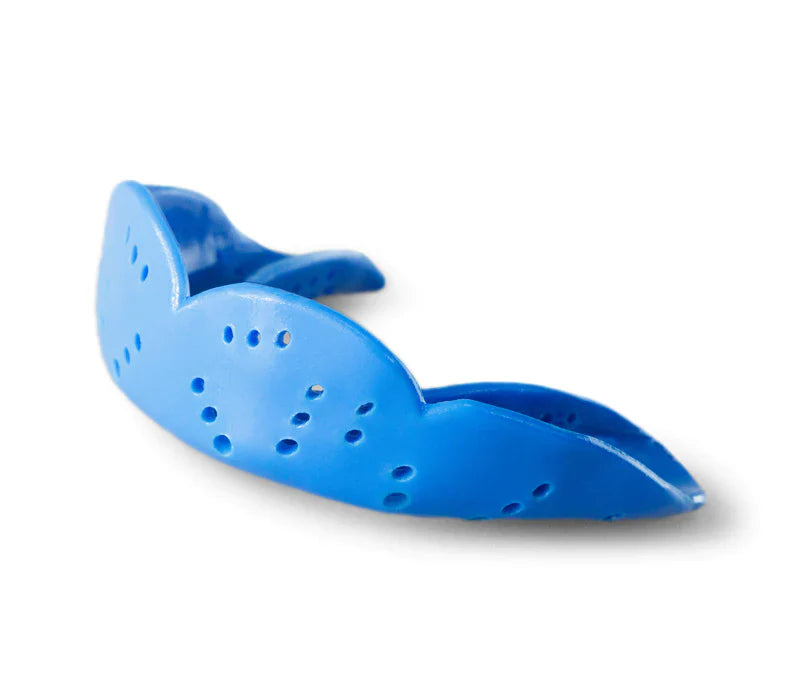SISU Aero Mouth Guard 1.6 Adult in Electric Blue